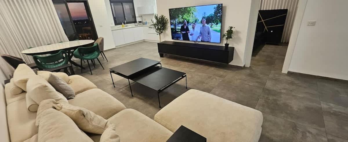 Stunning And Spacious In Kiryat Ata Qiryat Ata Ngoại thất bức ảnh